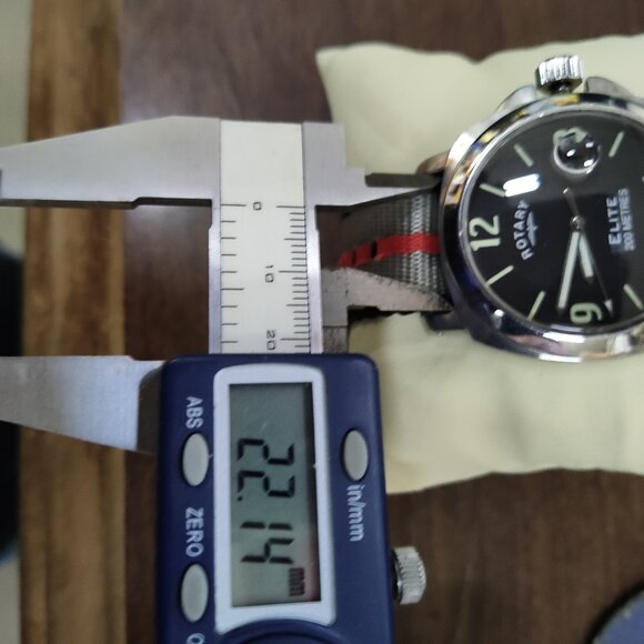 Rotary Elite watch - Picture 10 of 10